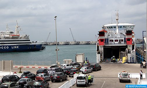 طنجة المتوسط: حجز كمية مهمة من الهواتف النقالة والأجهزة الإلكترونية والملابس المهربة