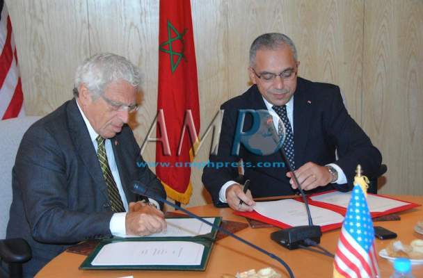 المغرب وأمريكا يوقعان إعلان نوايا مبادرة الجسر التجاري المغربي عبر الأطلسي