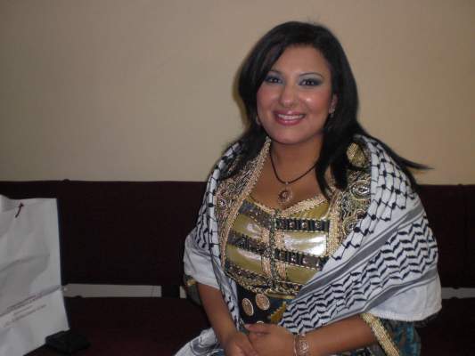 ليلى البراق لـ”أكورا”: أعاتب سميرة سعيد لعدم خدمتها الأغنية المغربية من موقعها كنجمة كبيرة