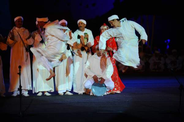 شريط صور: افتتاح النسخة 47 من المهرجان الوطني للفنون الشعبية بمراكش