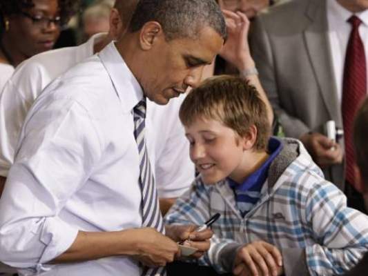 بالصور: أوباما يكتب رسالة اعتذار لطالب تغيب عن المدرسة