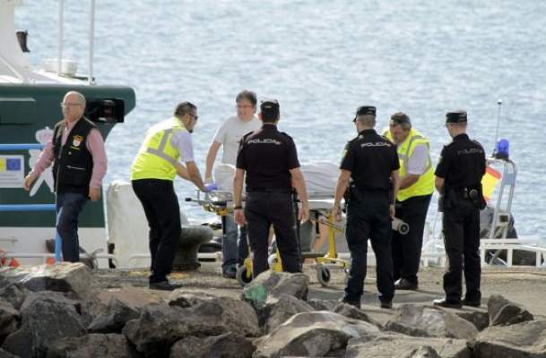 غرق مهاجر سري بعد اصطدام قارب”الحرّاكة” بقارب الحرس المدني  بجزر الكناري