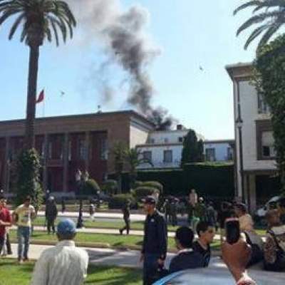 بالفيديو: البرلمان المغربي يحترق وتضارب بشأن أسباب الحريق