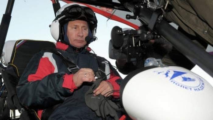 تخفيفا من حدة غضب الروسيين من موكب الرئيس.. بوتين يتنقل إلى الكرملين عبر هليكوبتر
