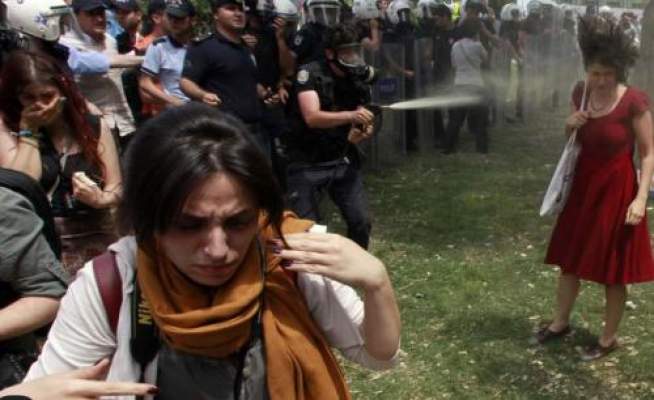 النموذج التركي لديمقراطية الحزب الإسلامي: اعتقال أزيد من ألف شخص في احتجاجات اسطنبول