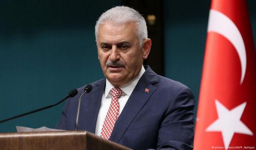 رئيس الوزراء التركي يحذر من أن “حملة التطهير” بعد الانقلاب الفاشل لم تنته