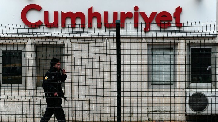 تركيا: إغلاق أكثر من 80 مؤسسة إعلامية في أعقاب محاولة الانقلاب الفاشلة