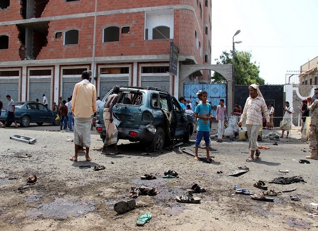 “داعش” تتبنى الهجوم الانتحاري على مدينة عدن اليمنية الذي نتج عنه 60 قتيلا