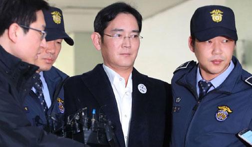 محكمة كورية جنوبية تقضي بسجن وريث “سامسونغ” 5 أعوام