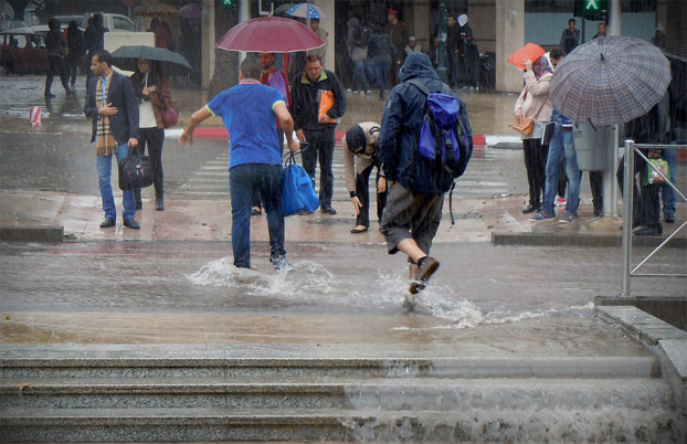 زخات رعدية محليا قوية مرتقبة اليوم السبت بعدد من مناطق المملكة