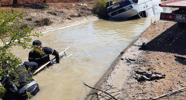 صور مؤلمة لفاجعة بركان إثر سقوط عربة في مجرى قناة للري