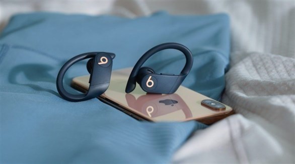 أبل تعلن عن سماعات الأذن اللاسلكية “Powerbeats Pro”