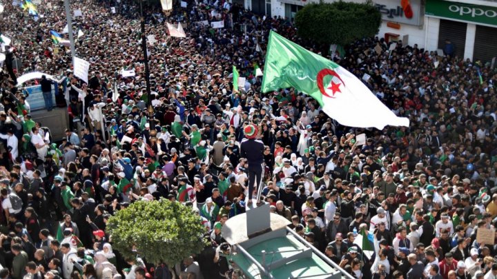 فيديو: كرونولوجيا اعتقالات المتظاهرين بالجزائر العاصمة في الأسبوع 18 من الحراك الشعبي