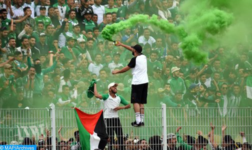 سفارة المغرب بالأردن تتكفل بنقل وإيواء جماهير رجاوية تعذر عليها دخول الأراضي الفلسطينية