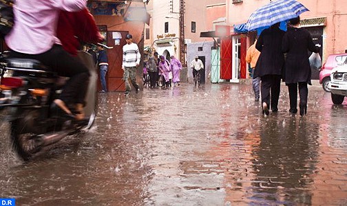 أمطار رعدية قوية وتساقطات ثلجية مرتقبة يومي الثلاثاء والأربعاء بعدد من مناطق المملكة