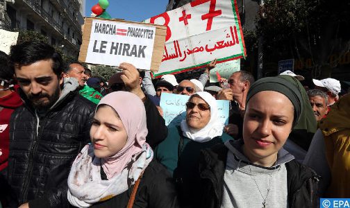 كاتب صحافي جزائري: الحراك نجح بالفعل رغم أن النظام العسكري ما يزال قائما