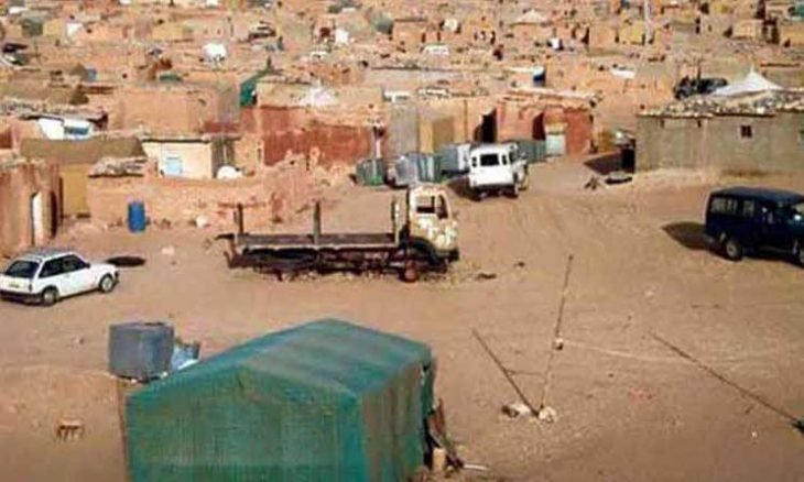 اتهامات لجنرالات الجزائر بالتلاعب بالمساعدات واستغلال المحتجزين بمخيمات تندوف