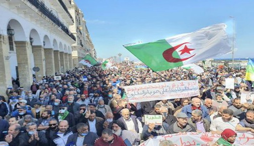 الجزائر: الحراك الشعبي يجدد رفضه إجراء الانتخابات التشريعية ويطالب بالتغيير الجذري للنظام السياسي