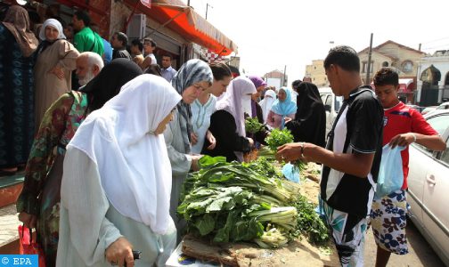 النقص في المواد الأساسية بالجزائر حقيقة قاسية