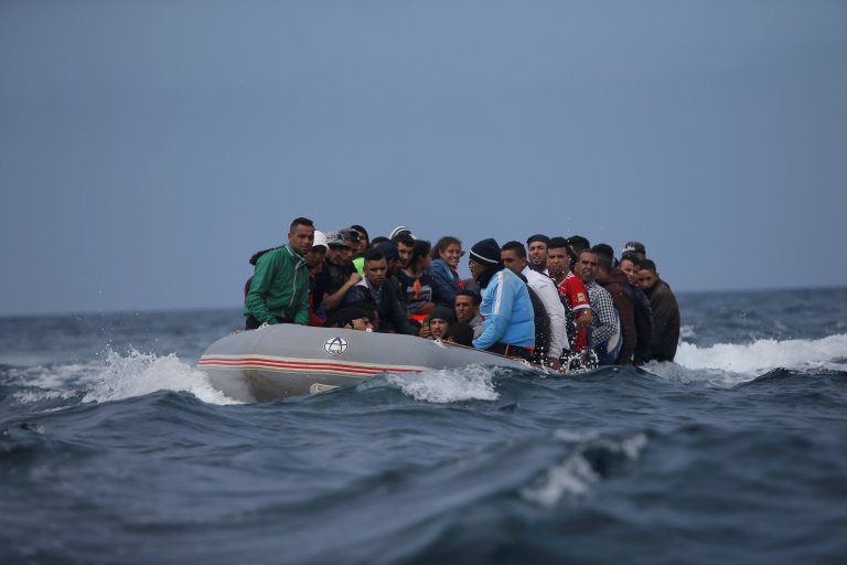 إنقاذ أكثر من 60 مهاجرا قبالة سواحل جنوب المغرب