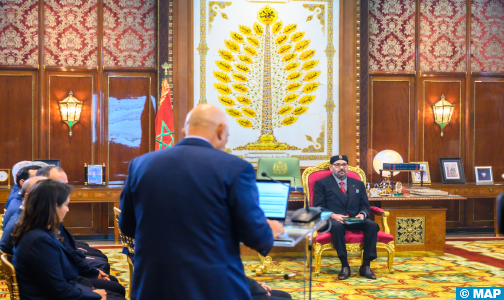الملك يترأس مراسيم تقديم البرنامج الاستثماري الأخضر الجديد للمجمع الشريف للفوسفاط (2023-2027)
