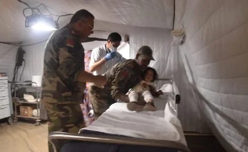 زلزال الحوز: المستشفى العسكري بأسني يقدم العلاجات للجرحى في مختلف التخصصات الطبية والجراحية