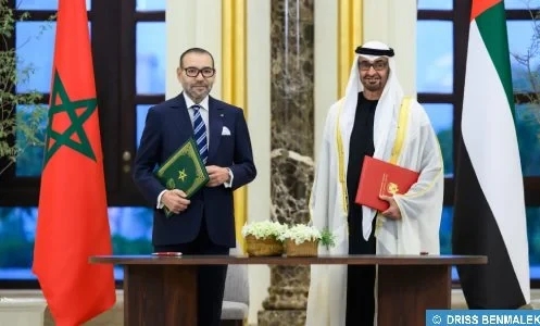الملك ورئيس دولة الإمارات يوقعان إعلان ‘نحو شراكة مبتكرة ومتجددة وراسخة بين المملكة المغربية ودولة الإمارات’