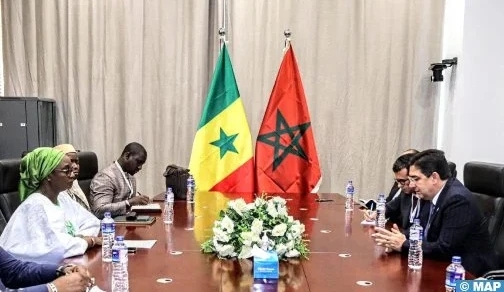 بوريطة يتباحث ببانجول مع وزيرة الاندماج الإفريقي والشؤون الخارجية السنغالية