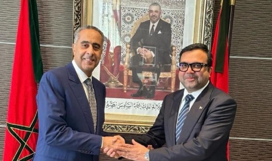 الرباط: عبد اللطيف حموشي يتباحث مع سفير باكستان لدى المغرب