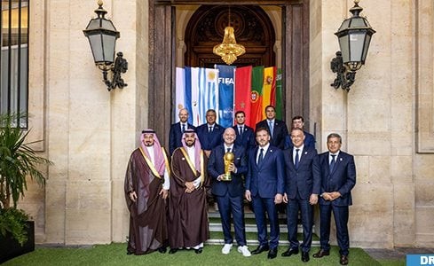 المغرب والبرتغال وإسبانيا تقدم ملف ترشيحها المشترك إلى ‘فيفا’ لاستضافة كأس العالم 2030