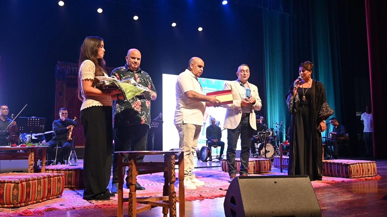 فريد الصمدي مدير مهرجان السلام والتعايش ببروكسيل يكرم في العاصمة الرباط