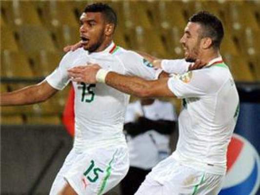 صحيفة : خطأ بوركيني يؤهل الجزائر إلي كأس العالم دون النظر إلي لقاء الإياب!!