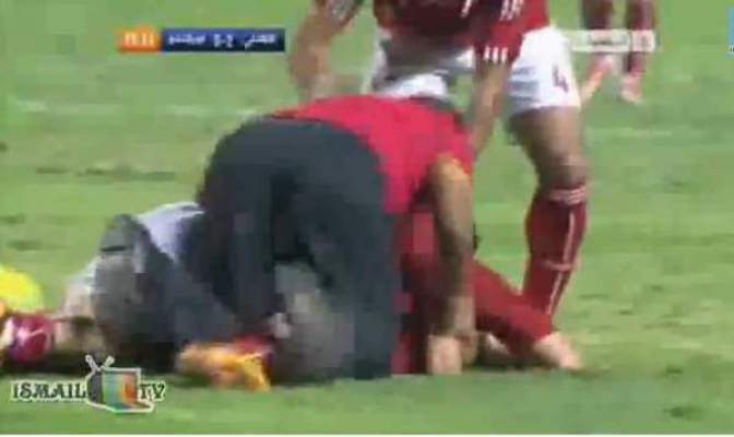 الأهلي المصري يمنع مشاركة مهاجمه عبد الظاهر في مونديال المغرب بسبب شعار رابعة (فيديو)