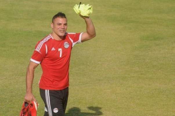 عمرو زكي يعلن انضمامه لنادي الرجاء المغربي والتوقيع الرسمي الخميس