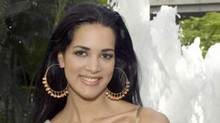 شاهد بالصوررصاصة مجهولة تنهي حياة ملكة جمال فنزويلا