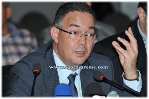 فوزي لقجع يجتمع بالصحفيين للتشاور حول اختيار مدرب الأسود القادم‎