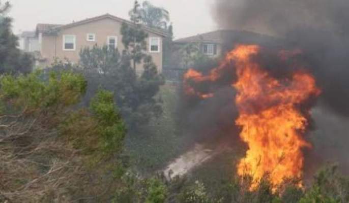 حرائق في كاليفورنيا واجلاء الاف الاشخاص