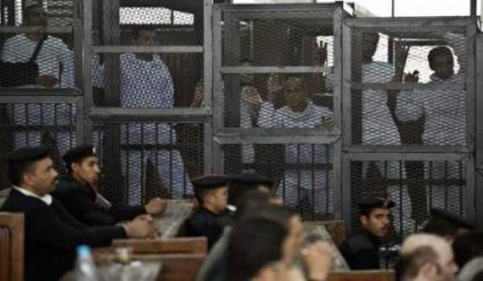 السجن من 7 الى 10 سنوات لصحافيي الجزيرة الثلاثة المحبوسين في مصر