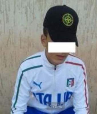 بالصور:”بزناس” يروج سلعته من الحشيش في “الفايس” !