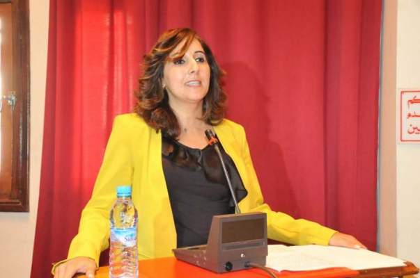 النساء الحركيات يجرين الحركات التسخينية استعدادا للانتخابات