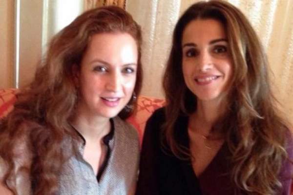 صورة الأميرة سلمى والملكة رانيا تثير إعجاب و فضول الفايسبوكيين المغاربة