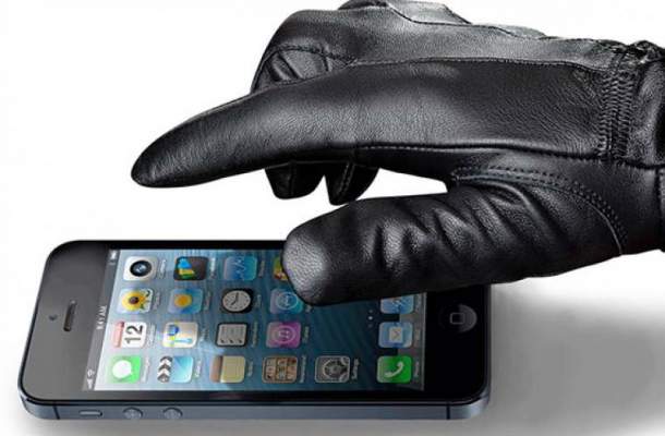 متابعة جندي سابق بتهمة تكوين عصابة وسرقة هواتف ذكية‎