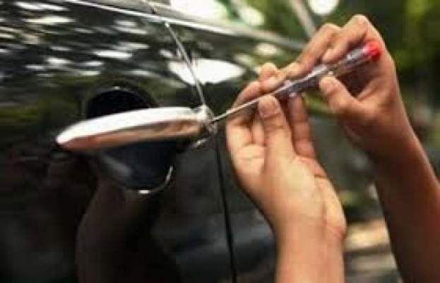 اعتقال 3 أشخاص ببرشيد سرقوا 3 سيارات.. “سيارة لكل سارق”‎