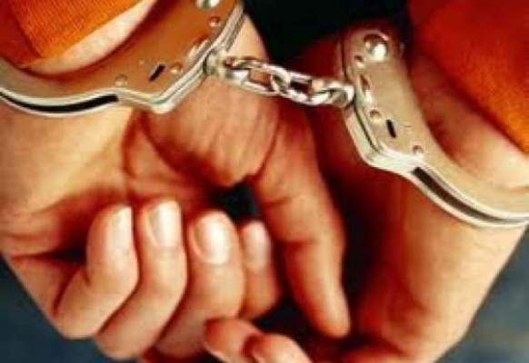 اعتقال 7 أشخاص متورطين في سرقة سيارة شرطي‎