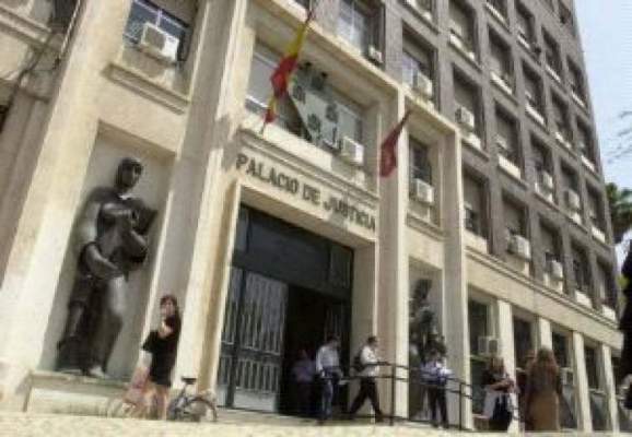 حكم قضائي بإسبانيا يمنع مغربي من الاقتراب من زوجته لمدة 15 سنة