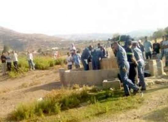 العثور على جثث أم وابنيها في قعر بئر بالقرب من الخنيفرة