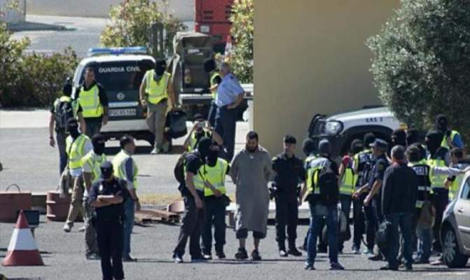 الداخلية الإسبانية: معتقلو سبتة يجمعهم شبه كبير بالأخوين كواشي