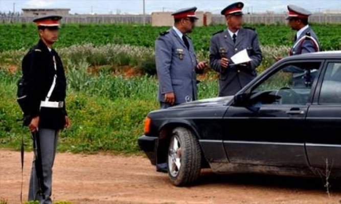 العثور عَلى جثة مقاول داخل سيارته “المرسيدس” بدوار آولاد حادة بسيدي حجاج