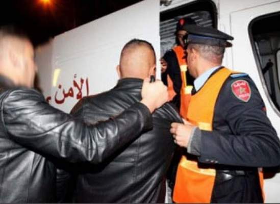 اعتقال “توكبير” أشهر مروج للمخدرات رفقة شركائه بعد تمويههم بموكب جنائزي